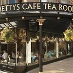 Stylish Near The Centre Of Harrogate