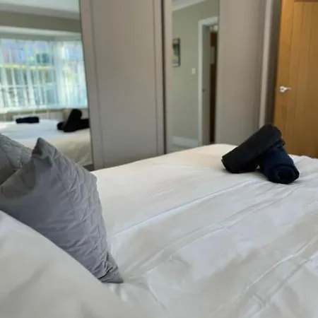 Stylish Near The Centre Of *