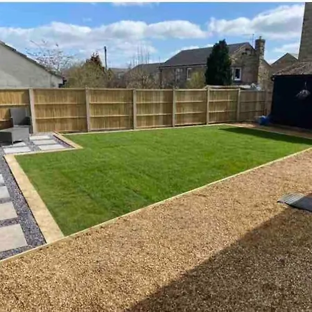 Stylish Near The Centre Of *