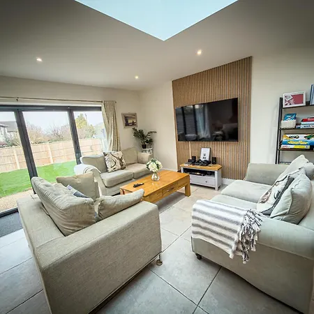 Stylish Near The Centre Of Lägenhet *