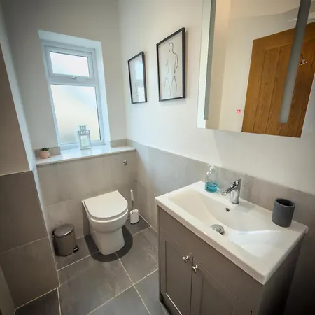 Stylish Near The Centre Of Apartment *