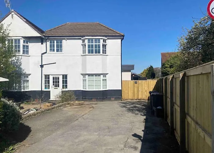 Lägenhet Stylish Near The Centre Of