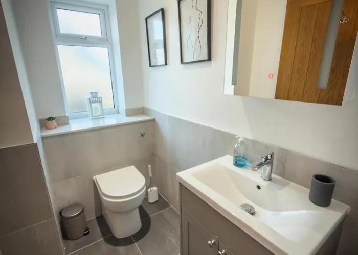 Stylish Near The Centre Of Lägenhet *